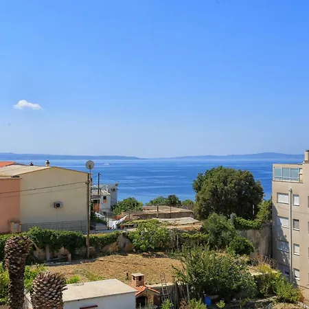 And With A Swimming Pool - 15676 Guest house
